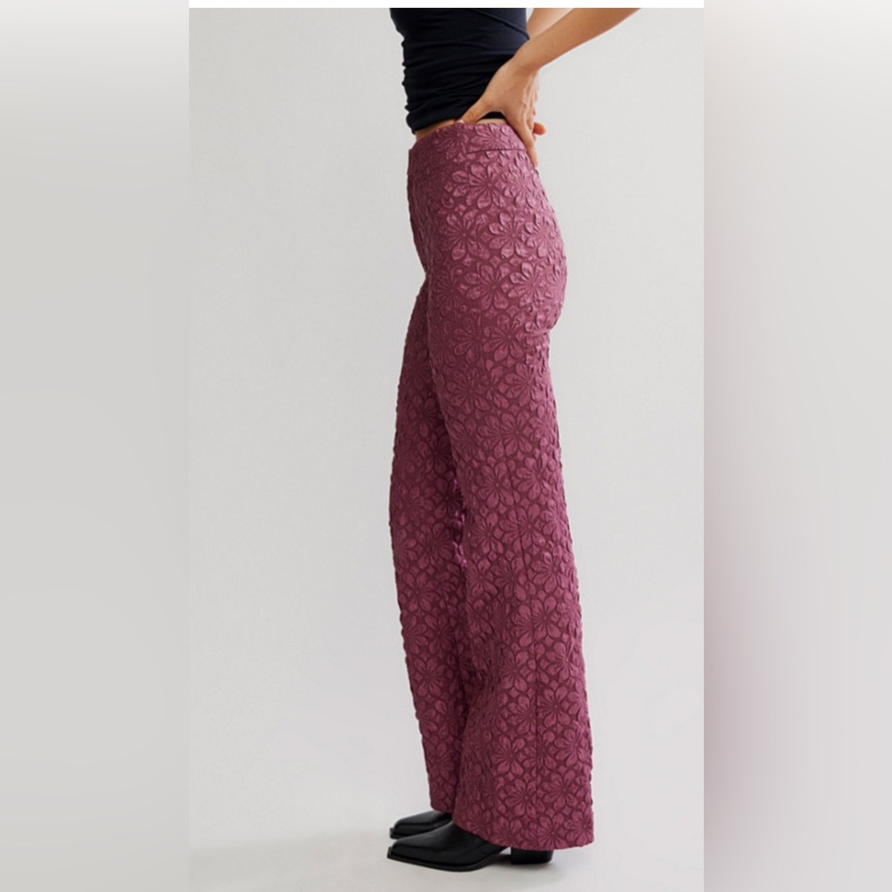FREE PEOPLE Runaway Floral Flare Pants size 6 - Picture 8 of 15